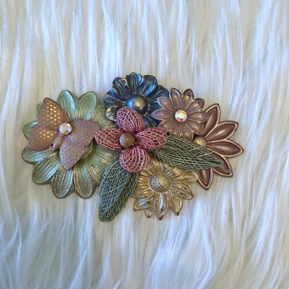 Vintage Flower Bouquet Brooch/Pin